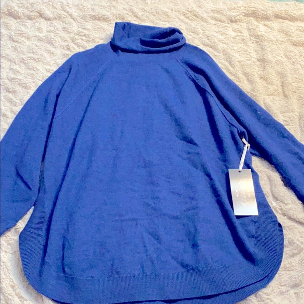 New wool turtleneck